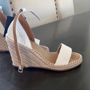 Forever 21 white and tan bohemian wedges